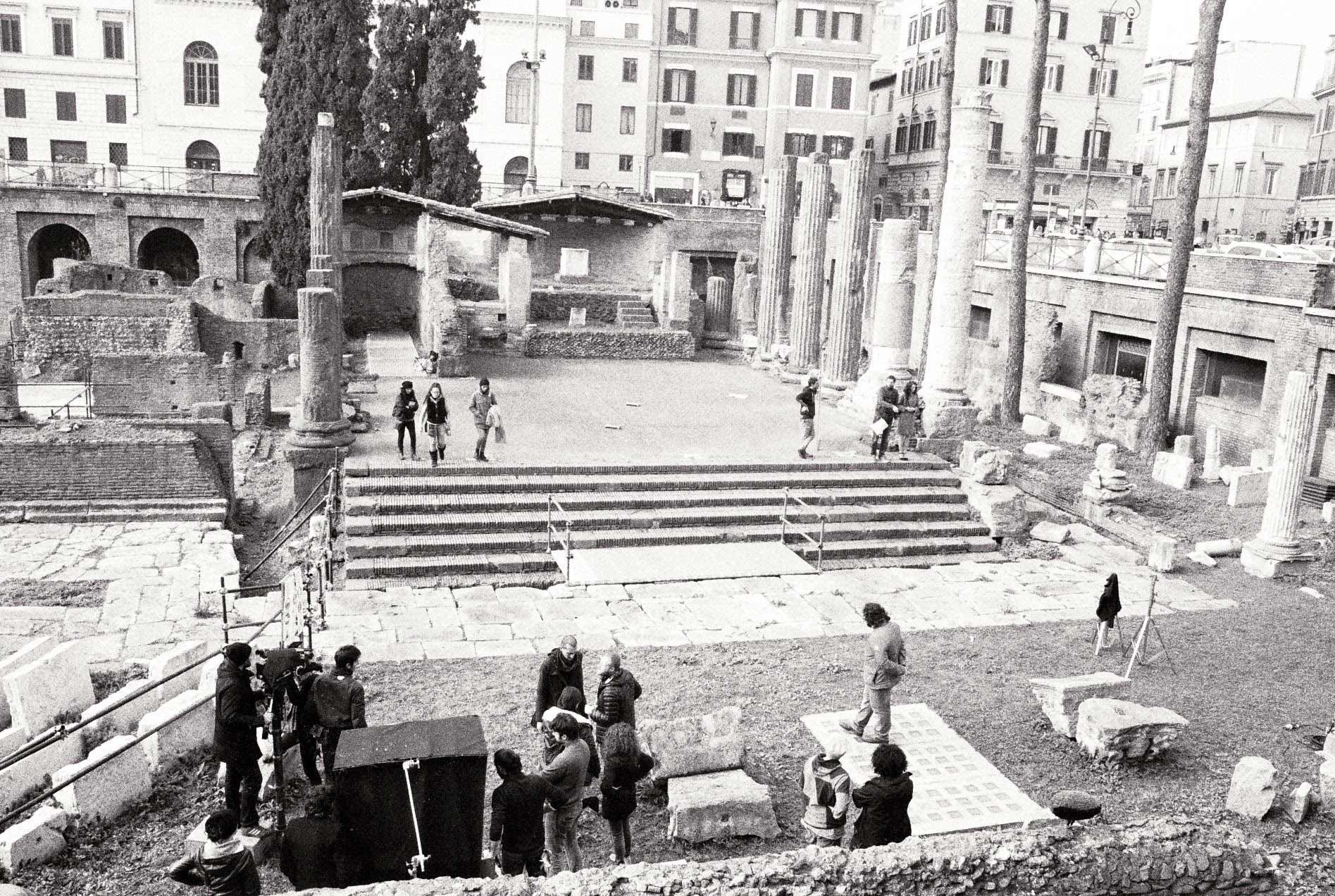 PROSERPINA behind the process image: SET Largo Argentina.